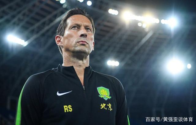 关于荷甲转会期走向成谜；北京国安更衣室发声；信心回归；球探报告显示潜力的信息