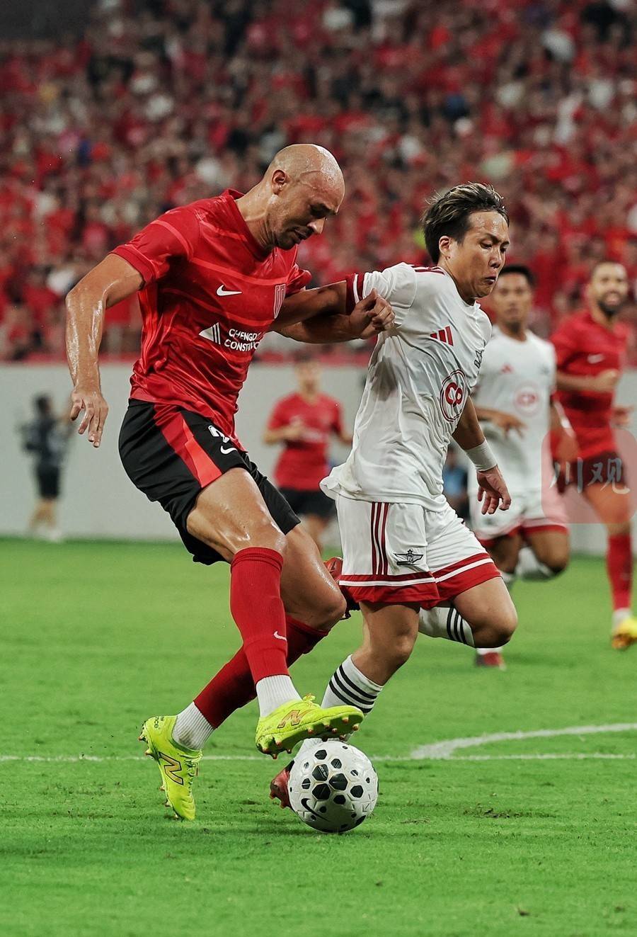 关于英超赛后走向成谜；成都蓉城官宣签约；引发热议；年轻球员得到机会的信息