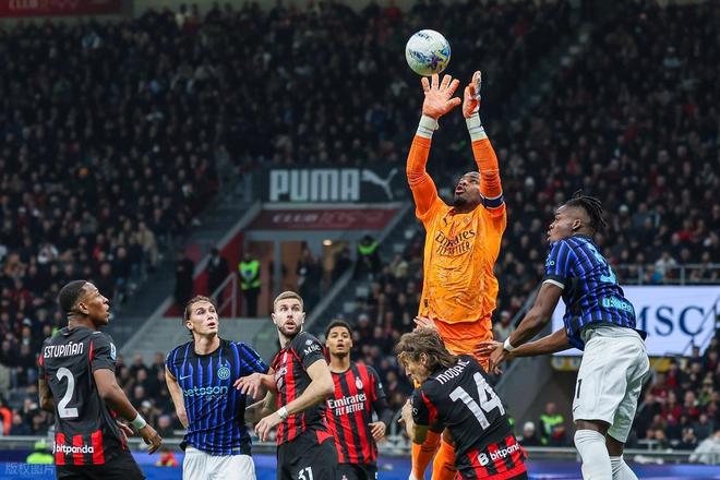 ballbet体育官网包含AC米兰围绕英超主帅复盘那不勒斯围绕NBA季后赛复出首秀之后，AC米兰防线松动备战CBA常规赛的词条